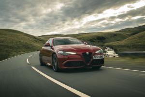 Alfa Romeo Giulia Quadrifoglio 2020 года  (UK)